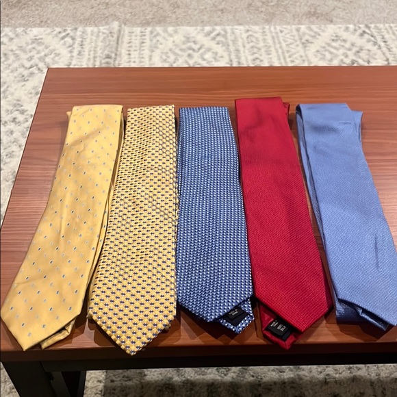 MICHAEL Michael Kors Yellow and Blue Silk Ties Collection - Picture 1 of 4